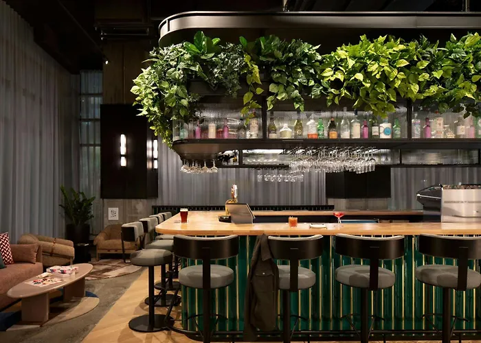 Moxy Montreal Downtown